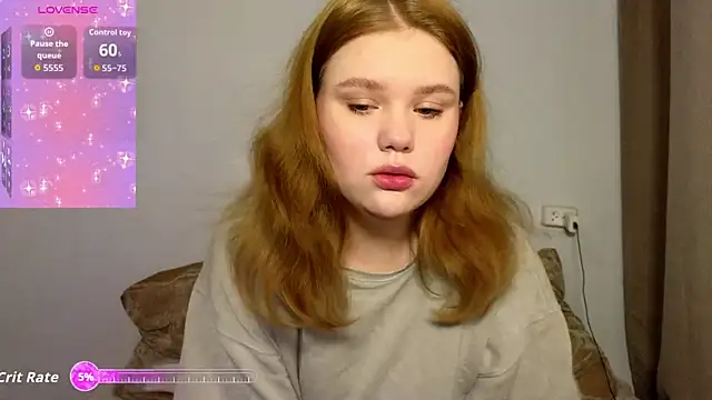 LaseyMoon online show from February 26, 2026, 2:21 am