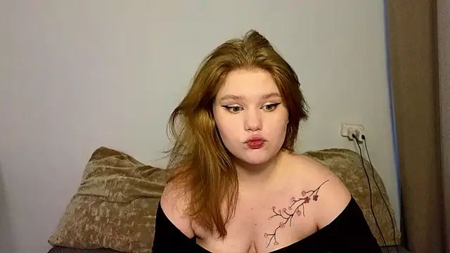 LaseyMoon online show from March 1, 2026, 6:04 am