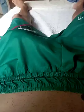 Snapshot of Magrinholl chatting on March 8, 2025, 10:22 am Magrinholl online show from March 8, 2025, 10:22 am