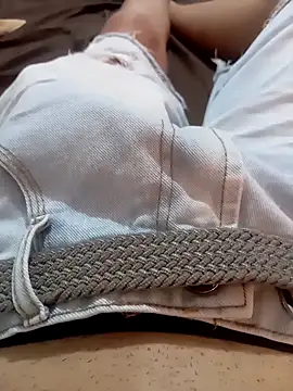 Snapshot of Magrinholl chatting on November 26, 2025, 1:56 pm Magrinholl online show from November 26, 2025, 1:56 pm