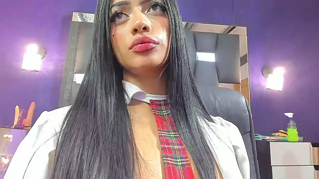 EMYCLARK01 online show from May 30, 2026, 3:36 am