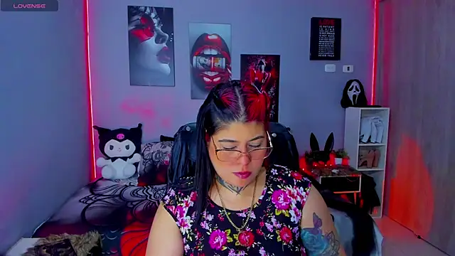 Veronika metal online show from November 11, 2025, 8:14 am