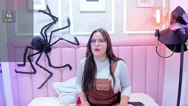 Snapshot of Samy_jons chatting on October 28, 2025, 12:30 pm Samy jons online show from October 28, 2025, 12:30 pm