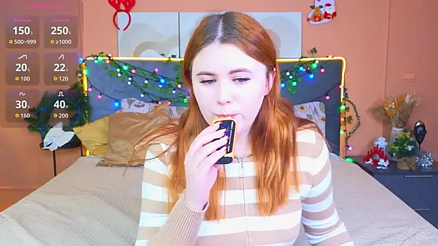 Eva Starlight online show from December 19, 2025, 4:08 am