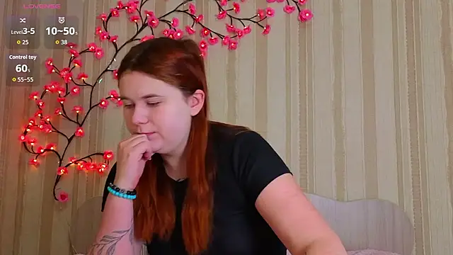 Eva Starlight online show from February 25, 2026, 4:11 am