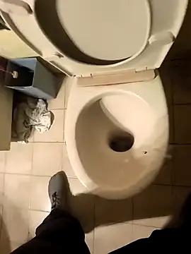 Snapshot of Andros1975 chatting on September 28, 2025, 10:37 pm Andros1975 online show from September 28, 2025, 10:37 pm