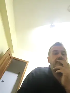 Snapshot of Andros1975 chatting on October 6, 2025, 6:49 pm Andros1975 online show from October 6, 2025, 6:49 pm