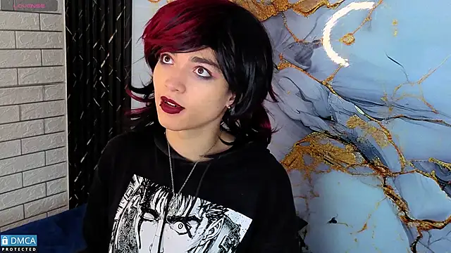 MaeveKuro online show from November 21, 2025, 3:38 am