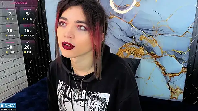 MaeveKuro online show from December 2, 2025, 3:12 am