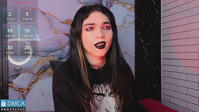 MaeveKuro online show from May 25, 2026, 3:23 am