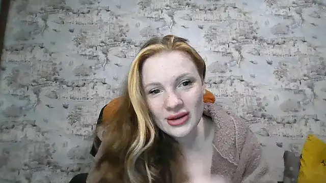 Eveline May online show from October 5, 2025, 4:05 pm