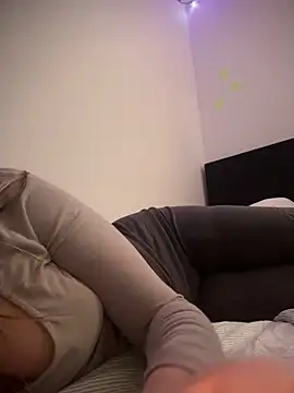 SwedishAstrid online show from February 26, 2026, 12:26 pm