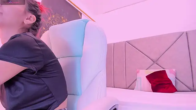 Snapshot of gime_lara chatting on March 19, 2025, 7:06 pm gime lara online show from March 19, 2025, 7:06 pm