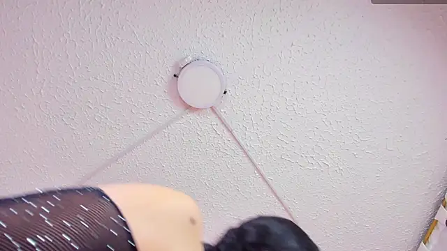 Snapshot of celeste_star0 chatting on December 21, 2025, 3:46 am celeste star0 online show from December 21, 2025, 3:46 am