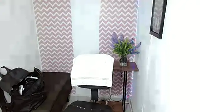 dayanacarson online show from June 27, 2026, 6:13 pm