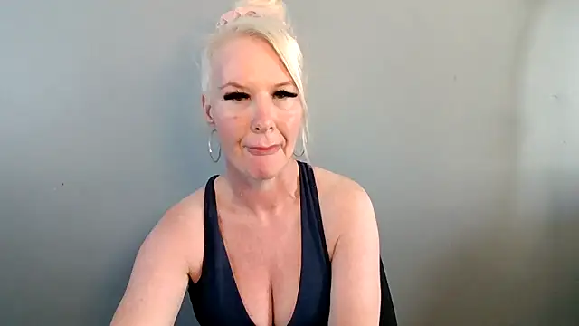 Blonde-Grace online show from June 8, 2026, 3:01 pm