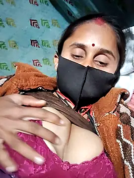 Snapshot of Divya_Chandok chatting on February 2, 2026, 3:22 pm Divya Chandok online show from February 2, 2026, 3:22 pm