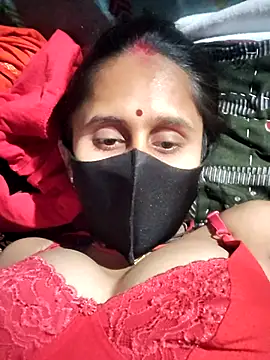 Snapshot of Divya_Chandok chatting on February 5, 2026, 3:38 pm Divya Chandok online show from February 5, 2026, 3:38 pm
