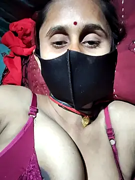 Snapshot of Divya_Chandok chatting on February 11, 2026, 7:02 am Divya Chandok online show from February 11, 2026, 7:02 am