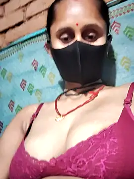 Snapshot of Divya_Chandok chatting on February 22, 2026, 4:27 pm Divya Chandok online show from February 22, 2026, 4:27 pm
