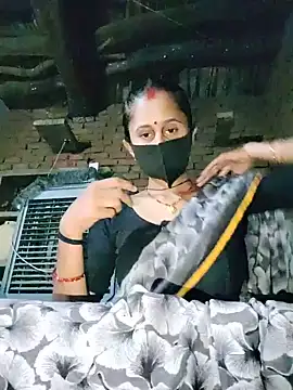 Snapshot of Divya_Chandok chatting on May 18, 2026, 4:13 pm Divya Chandok online show from May 18, 2026, 4:13 pm