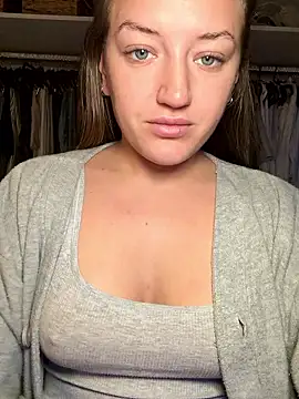 Snapshot of MissMaisiex chatting on January 12, 2026, 3:50 pm MissMaisiex online show from January 12, 2026, 3:50 pm