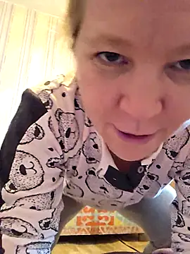 Snapshot of -Kathrine_kit- chatting on November 2, 2025, 8:39 am -Kathrine kit- online show from November 2, 2025, 8:39 am