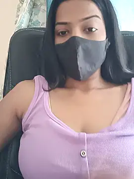 Snapshot of CRAZY__BITE chatting on April 14, 2026, 10:43 am CRAZY BITE online show from April 14, 2026, 10:43 am