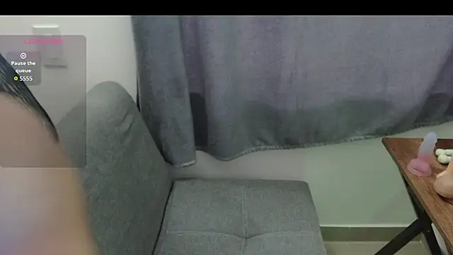 AnnaPerez  online show from February 27, 2026, 9:37 pm