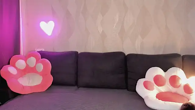 EmmaVictori1 online show from March 24, 2026, 7:24 am