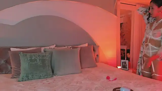 Snapshot of Elizabeth_clark_ chatting on October 24, 2025, 8:05 pm Elizabeth clark online show from October 24, 2025, 8:05 pm