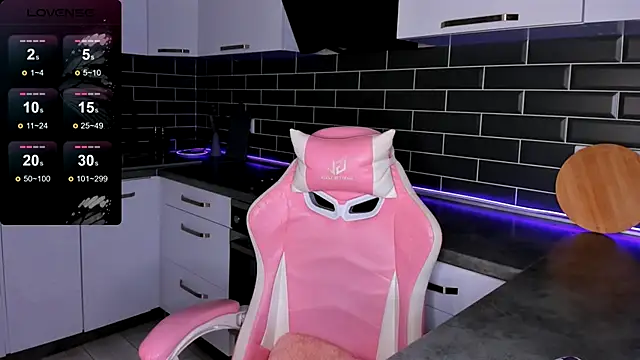 ShaiyaMinn3 online show from November 14, 2025, 2:49 pm