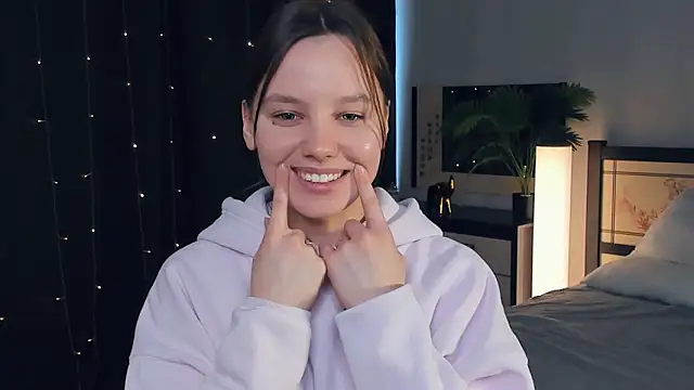 EdinaCordner online show from March 2, 2025, 11:07 am