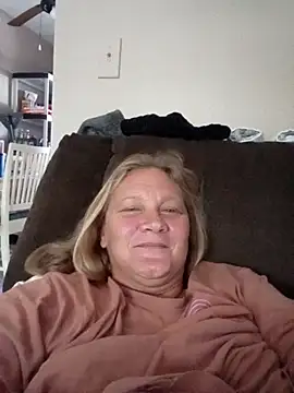 wetnwildforyou online show from November 30, 2025, 4:55 pm