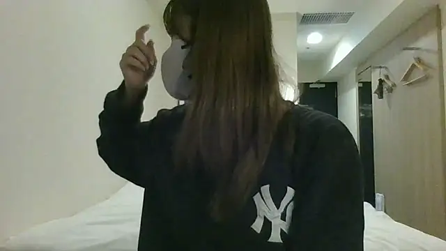 Sakusaku0522 online show from November 18, 2025, 1:11 am