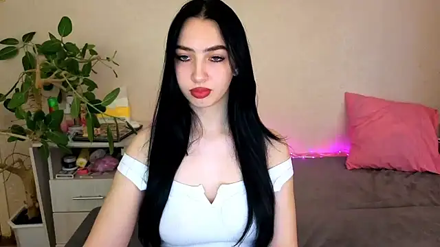Snapshot of WildKittenX_ chatting on May 20, 2026, 5:13 am WildKittenX online show from May 20, 2026, 5:13 am