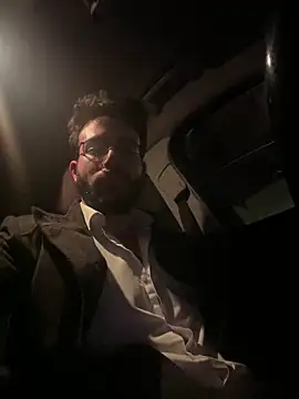 Snapshot of YJeromZCoxk chatting on March 12, 2025, 12:10 am YJeromZCoxk online show from March 12, 2025, 12:10 am