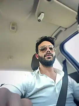 Snapshot of YJeromZCoxk chatting on March 12, 2025, 12:26 pm YJeromZCoxk online show from March 12, 2025, 12:26 pm