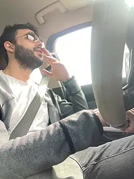 Snapshot of YJeromZCoxk chatting on March 14, 2025, 7:37 am YJeromZCoxk online show from March 14, 2025, 7:37 am