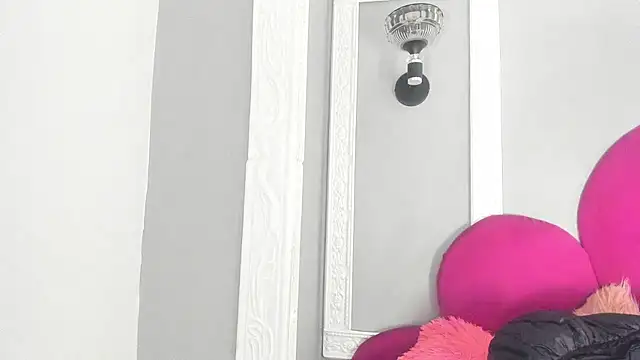 Bonniie 22 online show from March 28, 2026, 6:07 pm