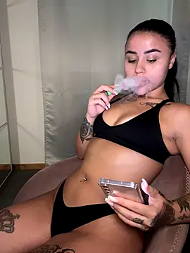 milabigassxoxo online show from September 17, 2025, 11:34 am