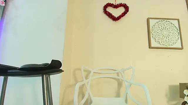 Snapshot of mary_cute9 chatting on March 24, 2026, 12:21 pm mary cute9 online show from March 24, 2026, 12:21 pm