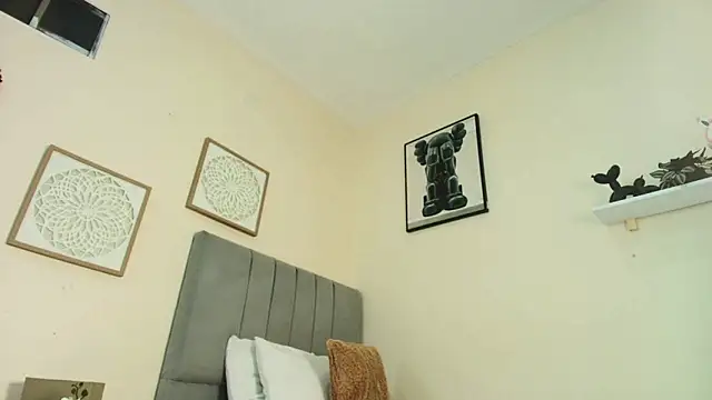 Snapshot of mary_cute9 chatting on April 17, 2026, 12:08 pm mary cute9 online show from April 17, 2026, 12:08 pm