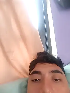 crisssalazar online show from March 13, 2025, 2:33 pm