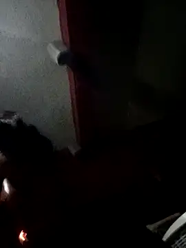 crisssalazar online show from March 15, 2025, 4:24 am