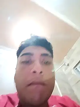 crisssalazar online show from December 23, 2025, 10:46 am