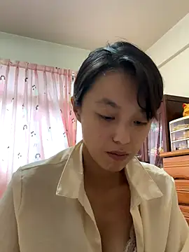 ladypaggy online show from November 13, 2025, 5:39 am