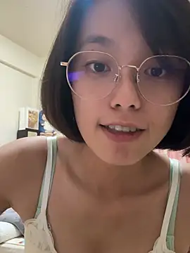Snapshot of ladypaggy chatting on July 13, 2026, 2:42 pm ladypaggy online show from July 13, 2026, 2:42 pm