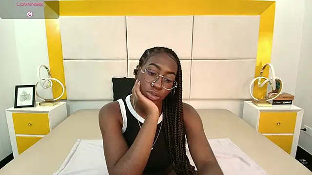 Snapshot of Qeen_blackk chatting on September 30, 2025, 8:36 pm Qeen blackk online show from September 30, 2025, 8:36 pm