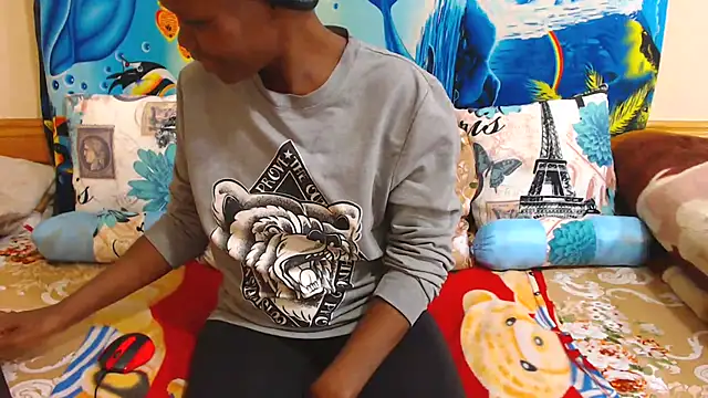 Snapshot of ChocolateClit chatting on October 23, 2025, 4:39 pm ChocolateClit online show from October 23, 2025, 4:39 pm